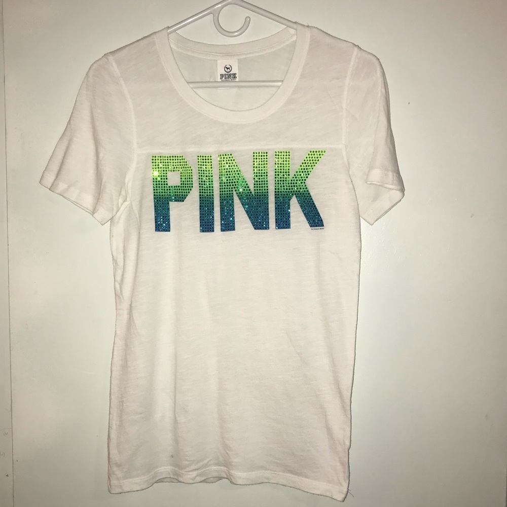 VS pink shirt